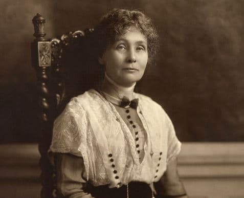 EMMELİNE PANKHURST: KADINLARIN OY HAKKI MÜCADELESİNDE BİR LİDER